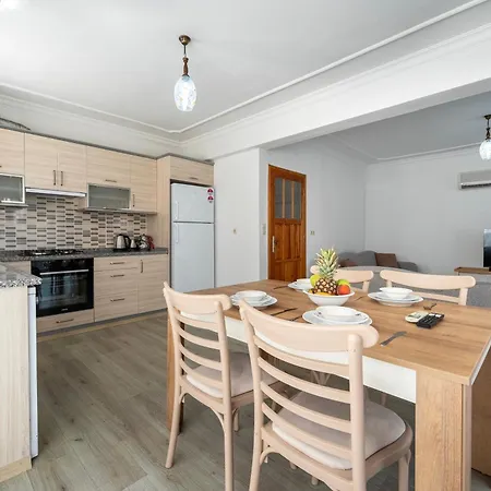 2 Bedroom Close To Center Apartment Fethiye