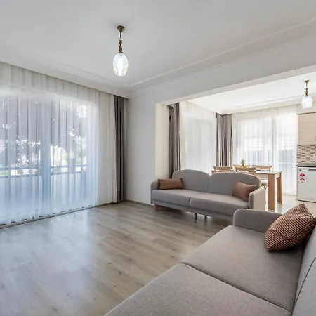 2 Bedroom Close To Center Fethiye